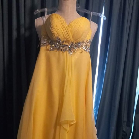 Prom dresses - Picture 1 of 1
